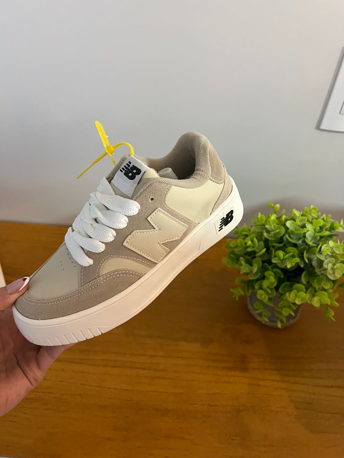 New Balance CT300 Bege