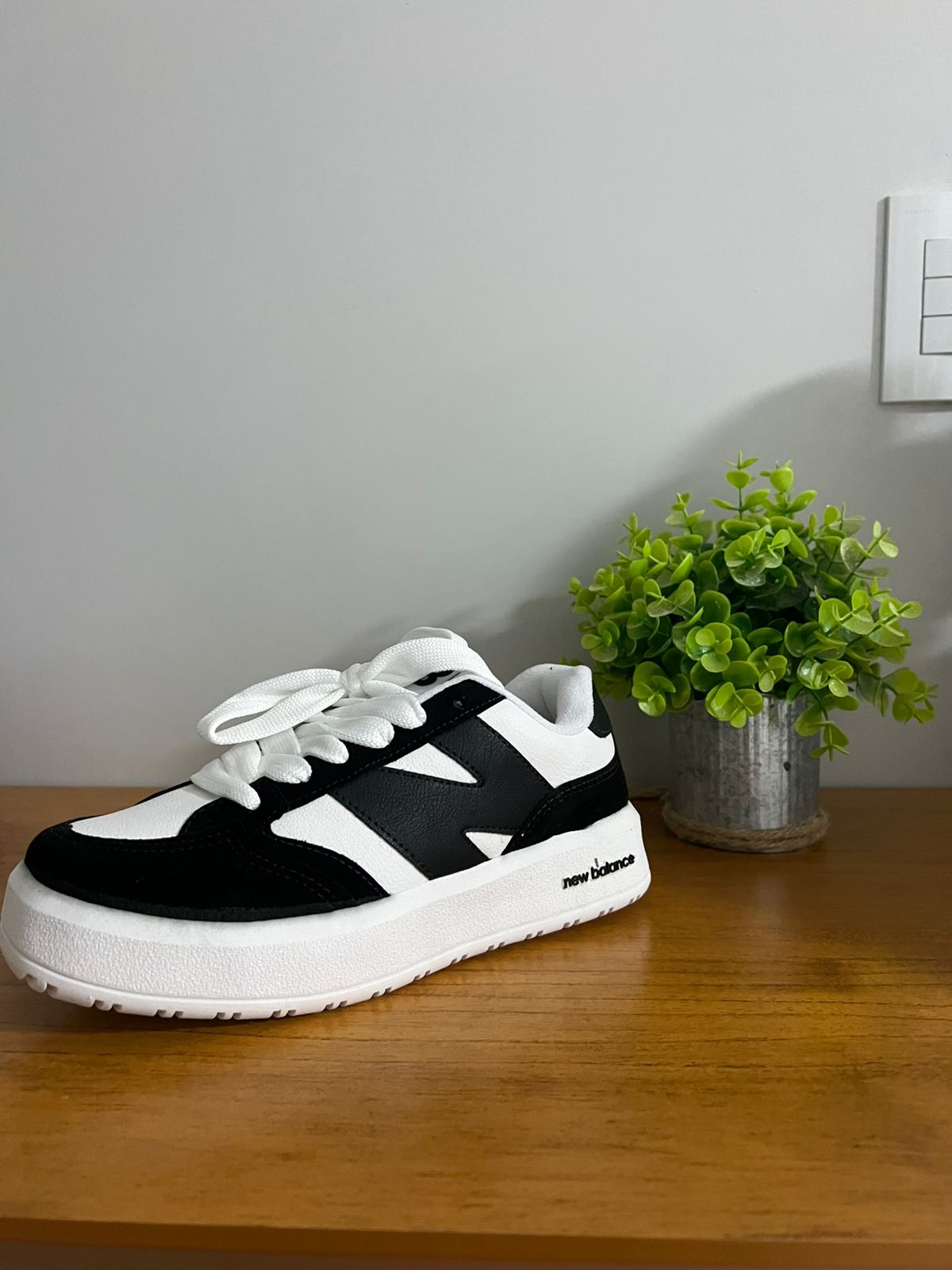 New Balance CT300 Preto