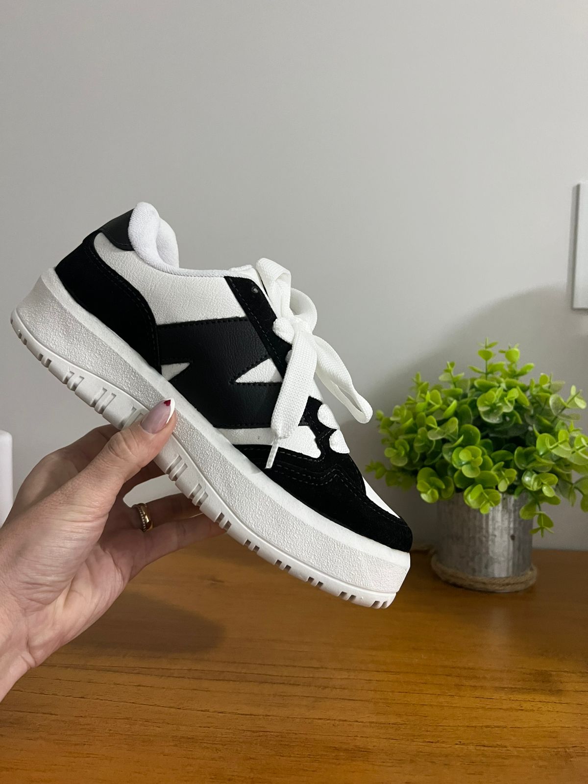 New Balance CT300 Preto