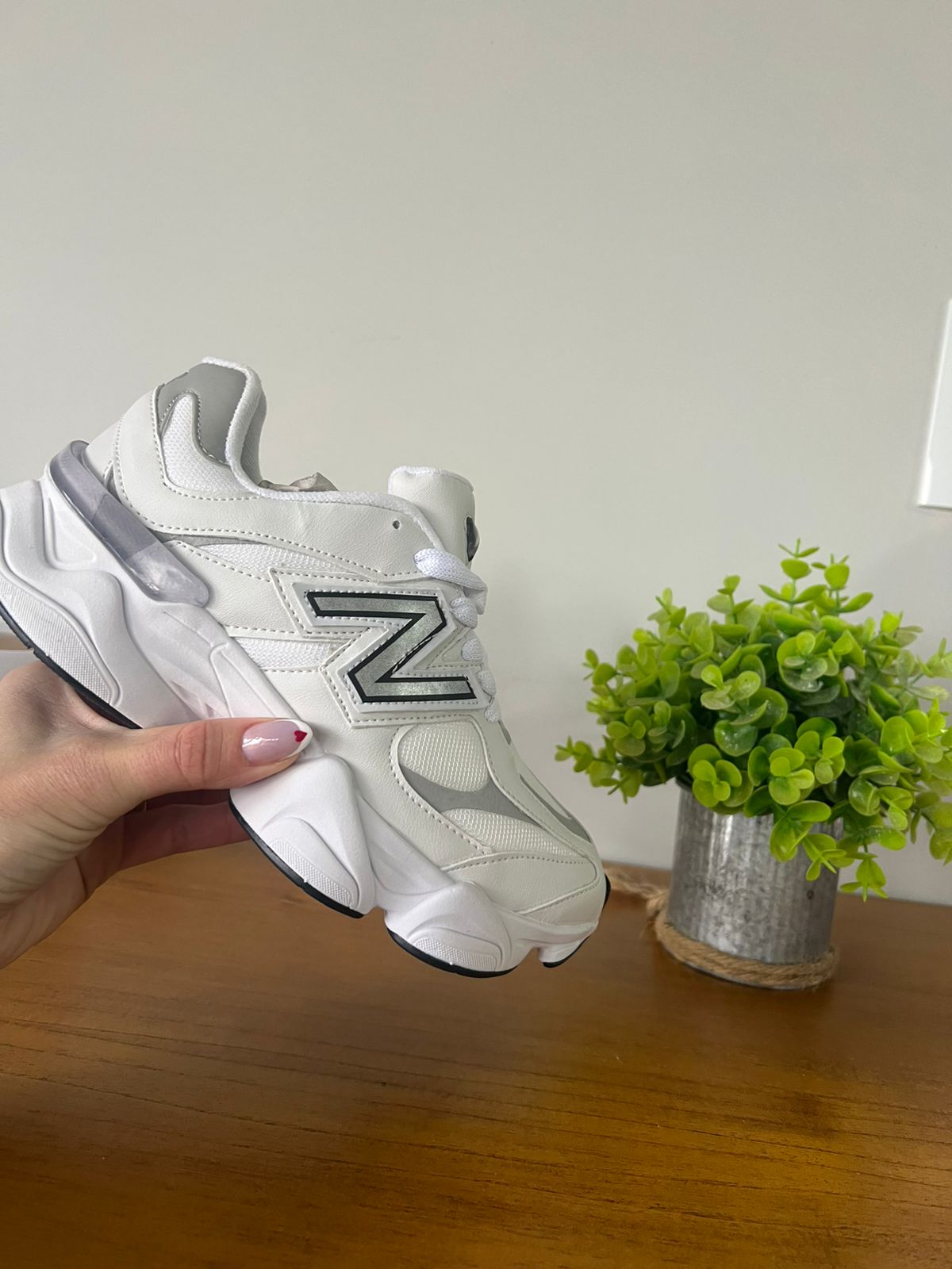 New Balance Branco e Cinza